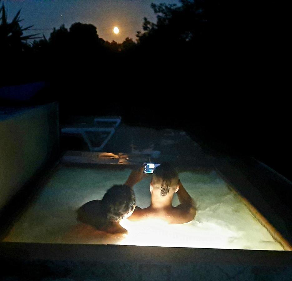 Ca L'eli Different Experience Hutt 12157 Casa de Campo